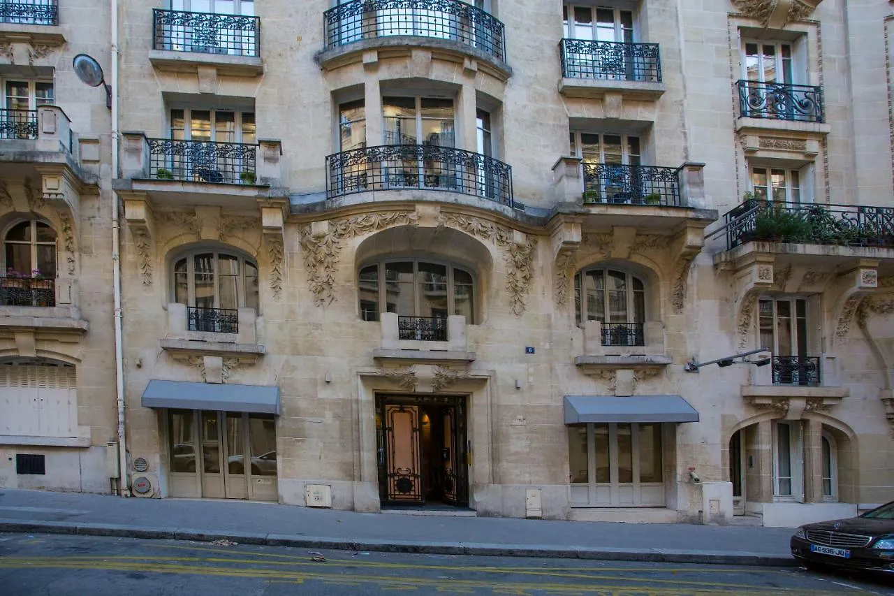 Cmg * Paris